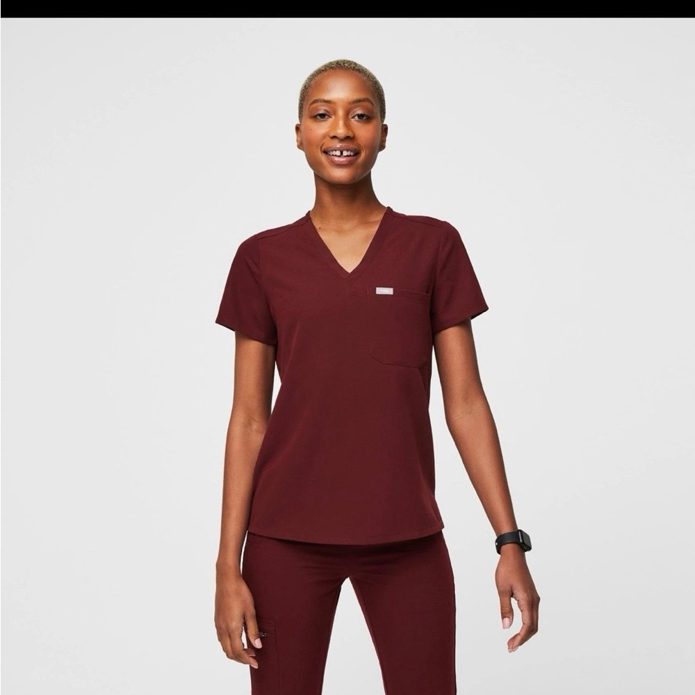Figs Catarina One-Pocket Scrub Top, Burgundy / Maroon, Women’s size XL